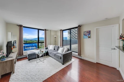1702 3438 Vanness Avenue, Vancouver, BC, Vancouver — Apartment/Condo for sale