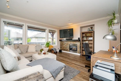 Breakfast Nook Photo of 25 1705 Parkway Boulevard, Coquitlam, BC