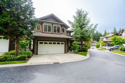 25 1705 Parkway Boulevard, Coquitlam, BC, Coquitlam — Single Family Residence for sale