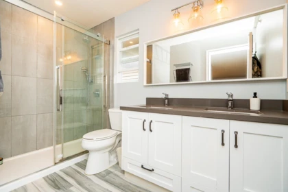 Hallway Photo of 25 1705 Parkway Boulevard, Coquitlam, BC