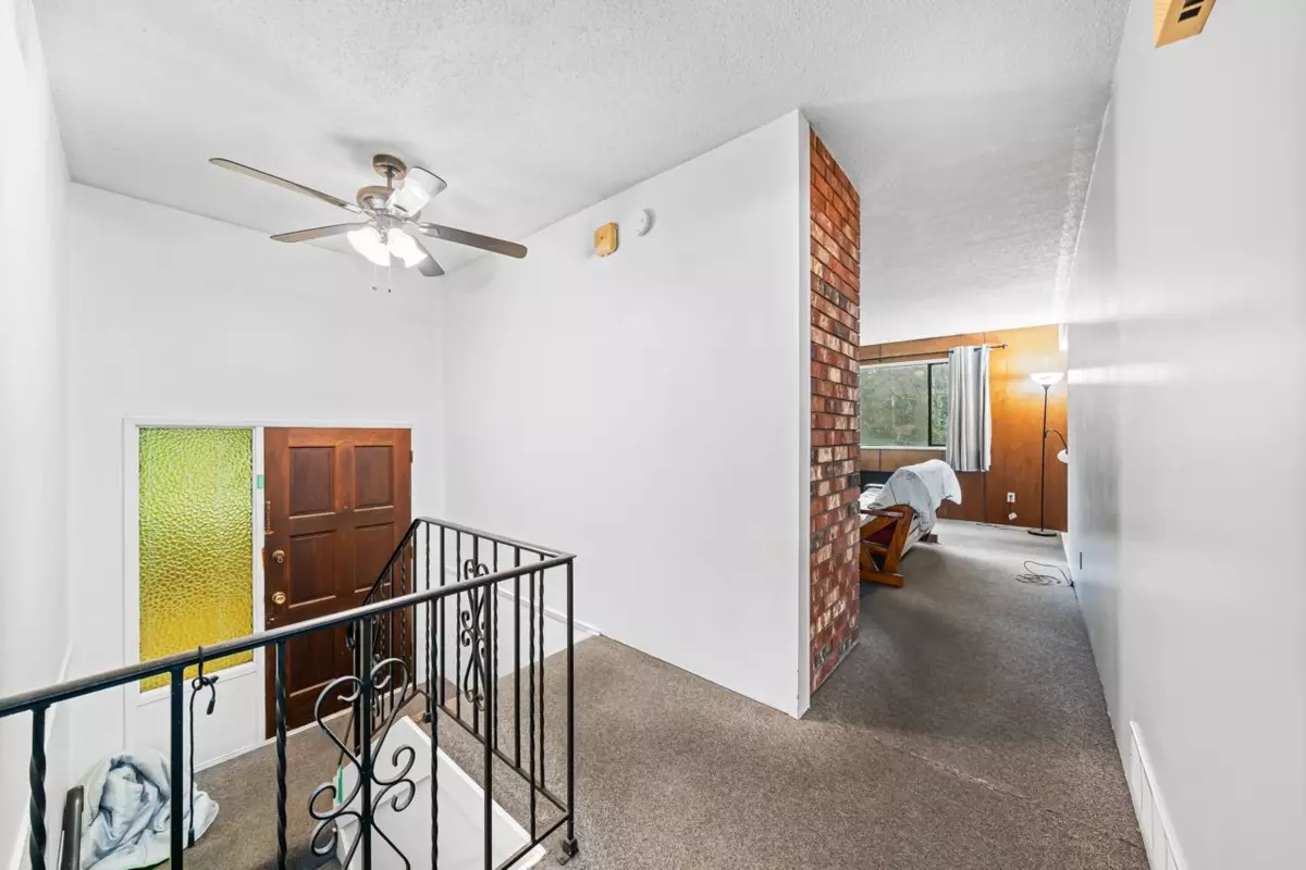 Family Room Photo of 2751 153a Street, Surrey, BC
