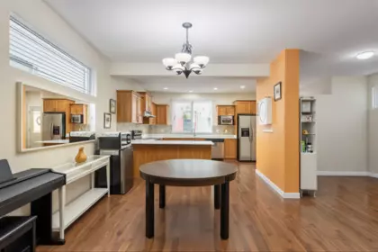 Kitchen Photo of 15186 61a Avenue, Surrey, BC