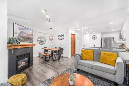 Breakfast Nook Photo of 54 4335 Northlands Boulevard, Whistler, BC