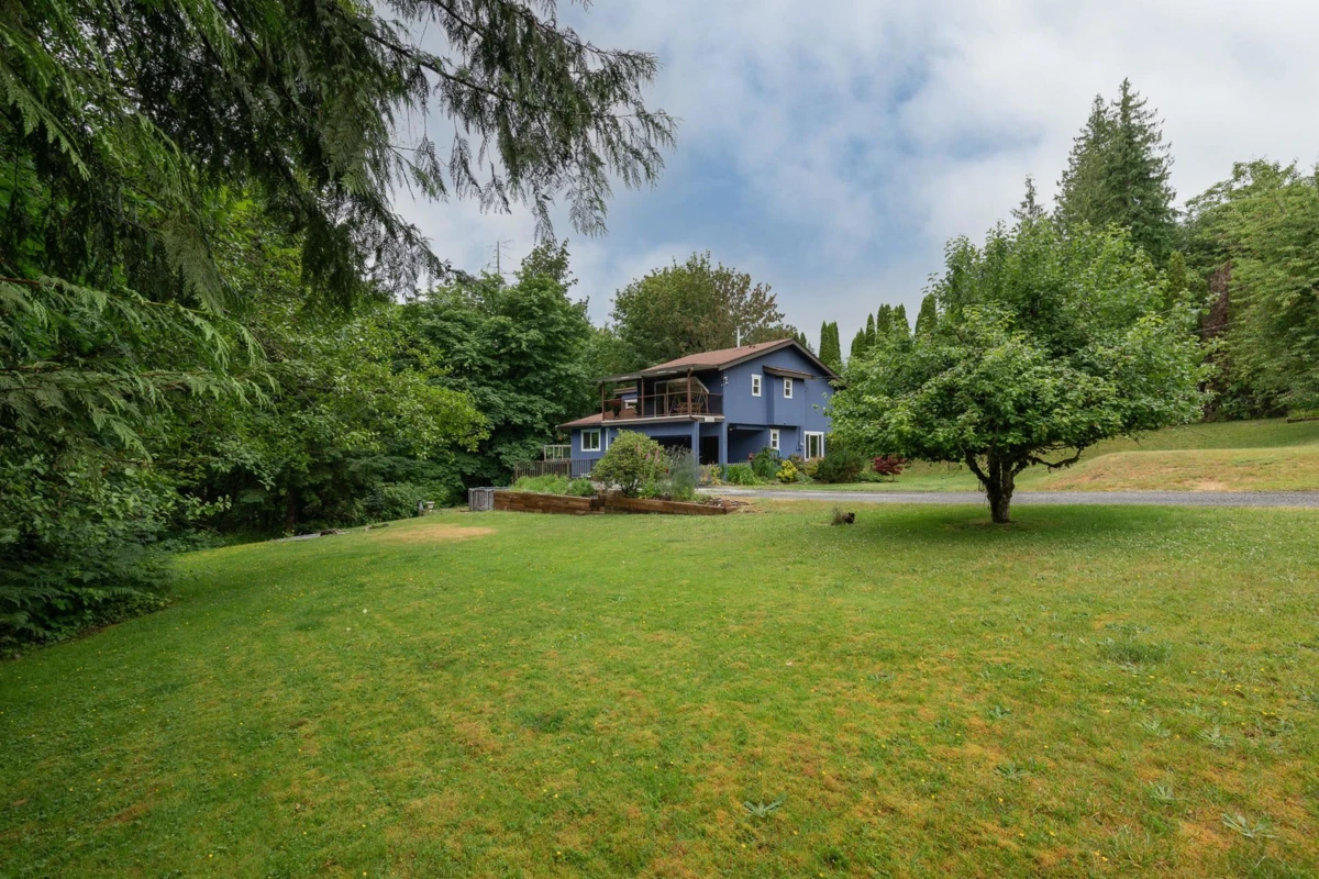 Living Room Photo of 13055 238 Street, Maple Ridge, BC