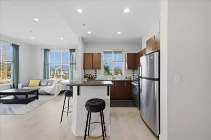 Breakfast Nook Photo of 410 2478 Shaughnessy Street, Port Coquitlam, BC