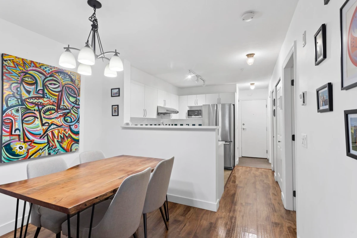 Dining Area Photo of 104 688 E 16th Avenue, Vancouver, BC