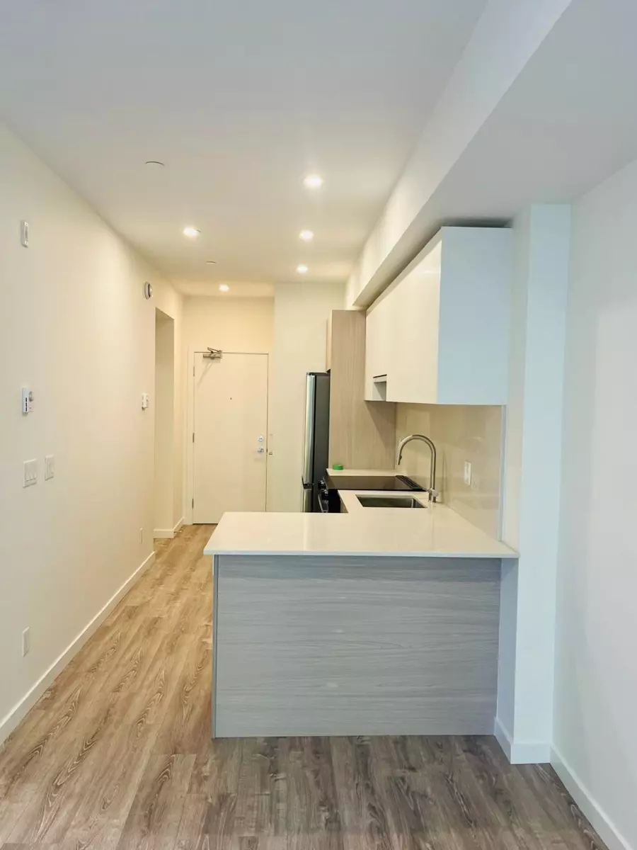 Dining Area Photo of E215 10829 140 Street, Surrey, BC