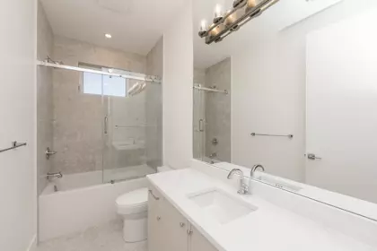 Hot Tub / Spa Photo of 3 1845 E 51st Avenue, Vancouver, BC