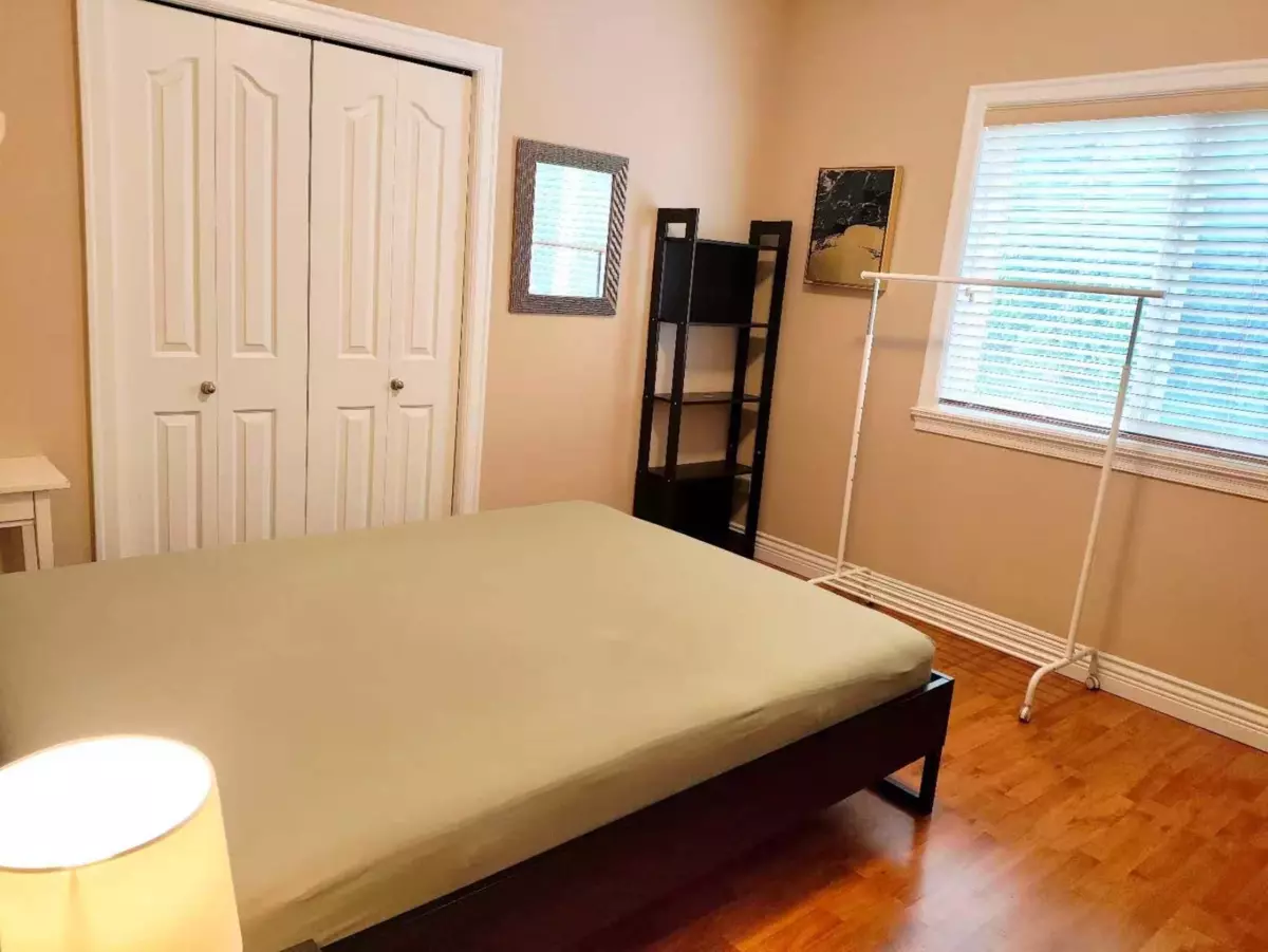 Family Room Photo of 9560 Sills Avenue, Richmond, BC