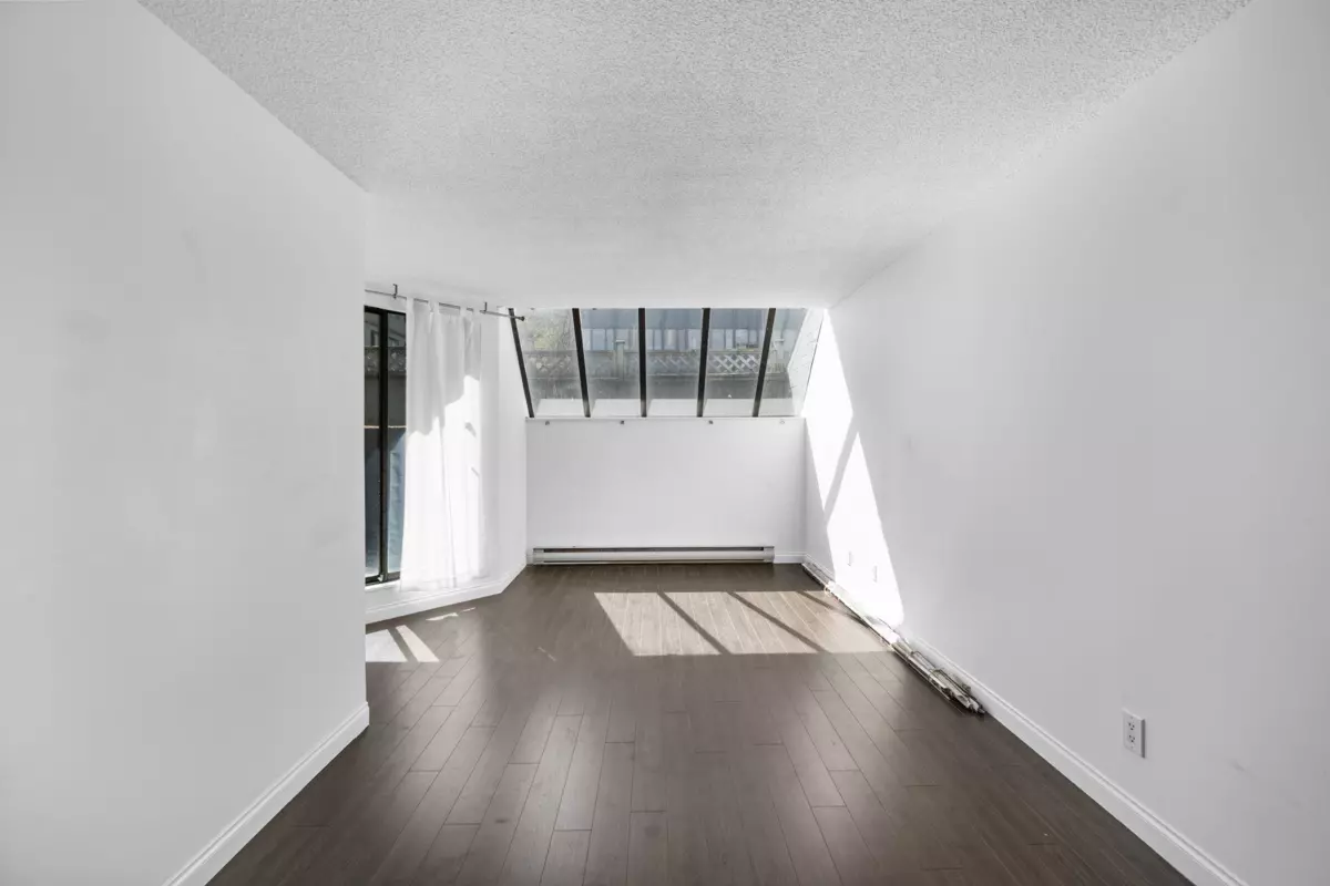 Exterior Rear Photo of 207 1270 Robson Street, Vancouver, BC