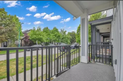 Outdoor Patio Photo of 19121 67 Avenue, Surrey, BC