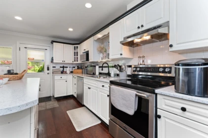 Breakfast Nook Photo of 50765 Mountview Road, Chilliwack, BC