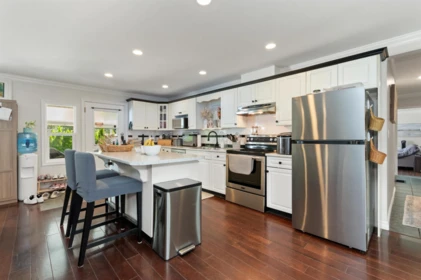 Kitchen Photo of 50765 Mountview Road, Chilliwack, BC