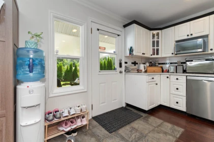 Primary Bathroom Photo of 50765 Mountview Road, Chilliwack, BC