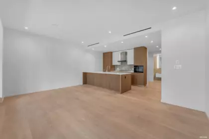 Loft / Bonus Room Photo of 214 1355 Bellevue Avenue, West Vancouver, BC
