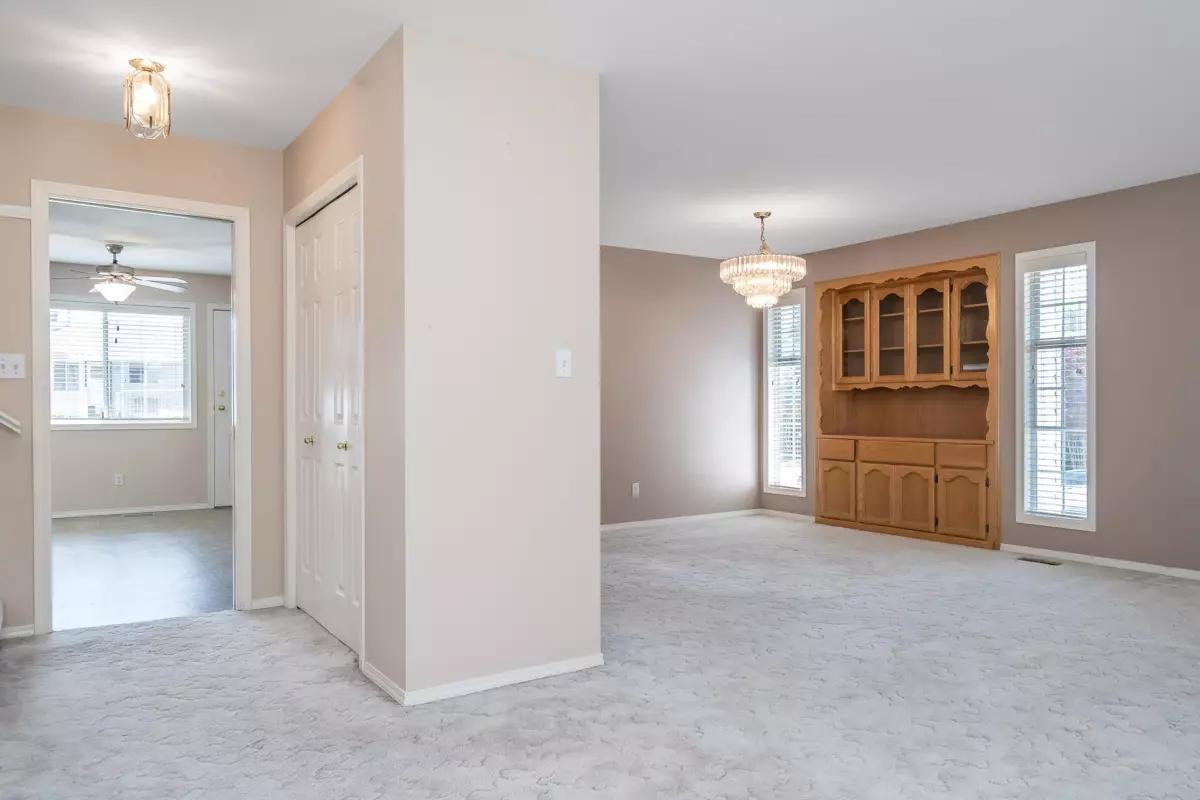 Family Room Photo of 3332 Hedley Street, Abbotsford, BC