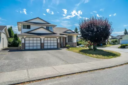3332 Hedley Street, Abbotsford, BC, Abbotsford — Single Family Residence for sale