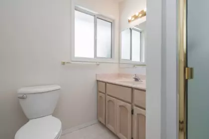 Laundry Room Photo of 3332 Hedley Street, Abbotsford, BC
