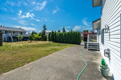 Outdoor Deck Photo of 3332 Hedley Street, Abbotsford, BC