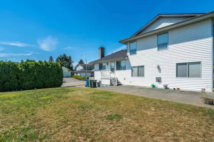 Outdoor Patio Photo of 3332 Hedley Street, Abbotsford, BC