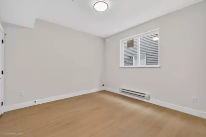 Mudroom Photo of 8511 Benedict Boulevard, Mission, BC