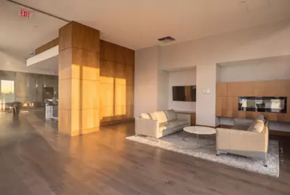 Hallway Photo of 4206 13696 100 Avenue, Surrey, BC