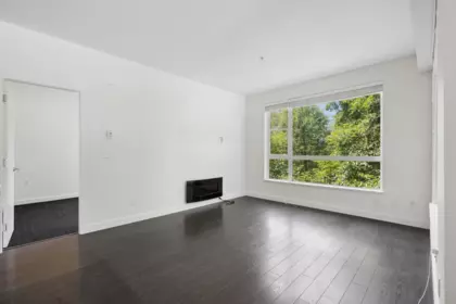204 1621 Hamilton Avenue, North Vancouver, BC, North Vancouver — Apartment/Condo for sale