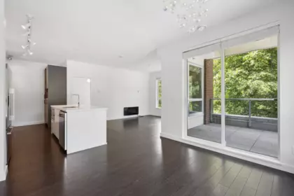 Guest Bathroom Photo of 204 1621 Hamilton Avenue, North Vancouver, BC