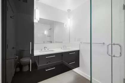 Hallway Photo of 204 1621 Hamilton Avenue, North Vancouver, BC