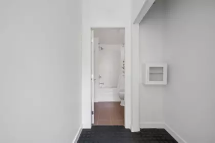 Loft / Bonus Room Photo of 204 1621 Hamilton Avenue, North Vancouver, BC