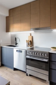 Kitchen Island Photo of 1341 E 21st Avenue, Vancouver, BC