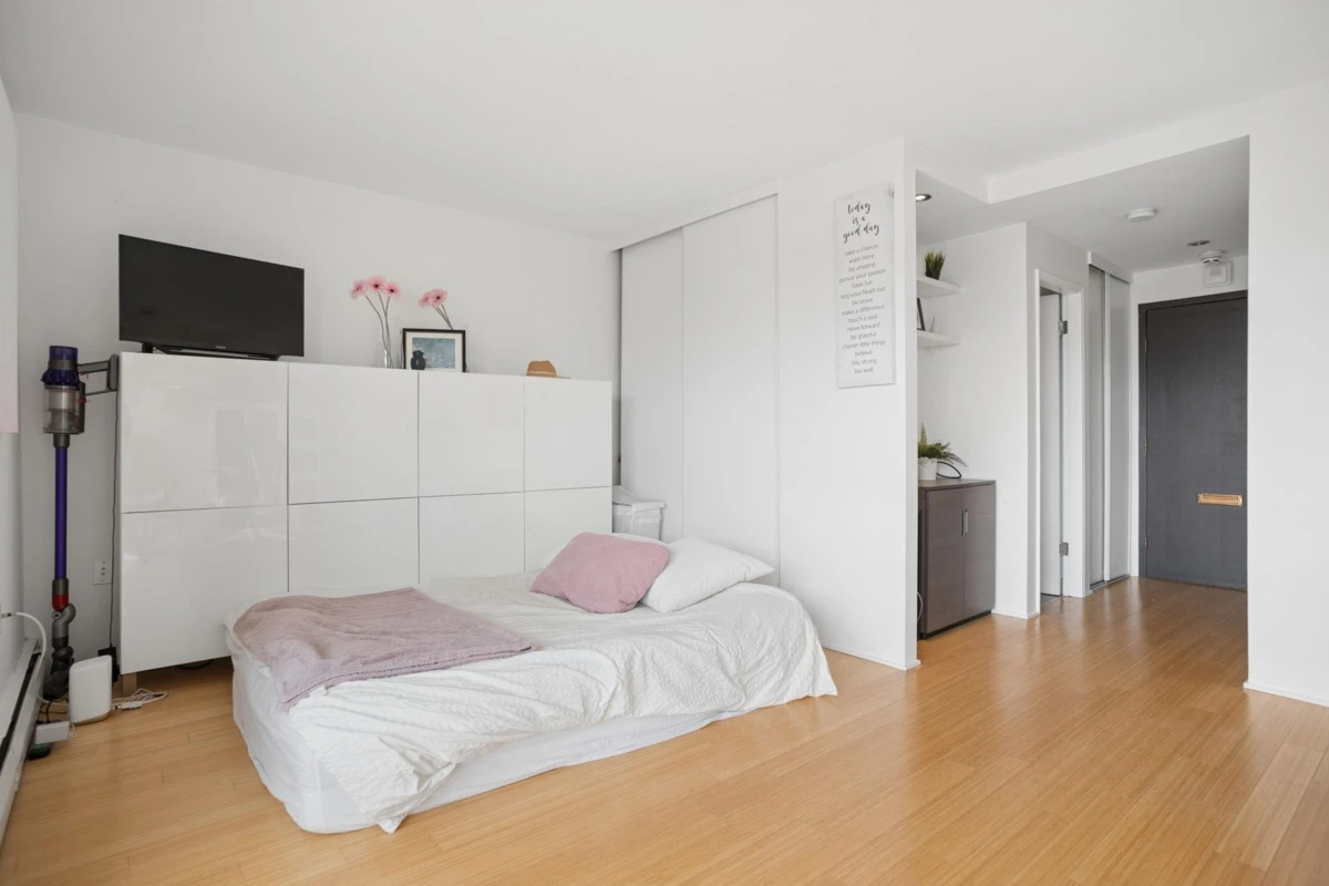 Living Room Photo of 1703 1330 Harwood Street, Vancouver, BC