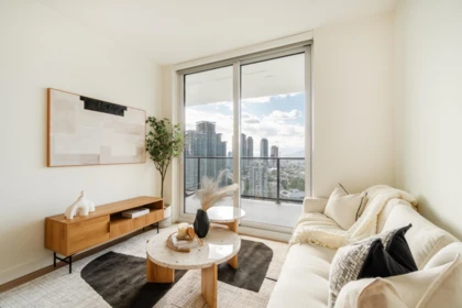 3707 2135 Springer Avenue, Burnaby, BC, Burnaby — Apartment/Condo for sale