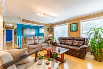 Breakfast Nook Photo of 33039 Malahat Place, Abbotsford, BC