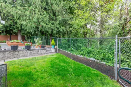 Neighborhood Park Photo Near 33039 Malahat Place, Abbotsford, BC