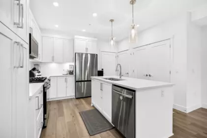 Kitchen Photo of 201 22633 Selkirk Avenue, Maple Ridge, BC