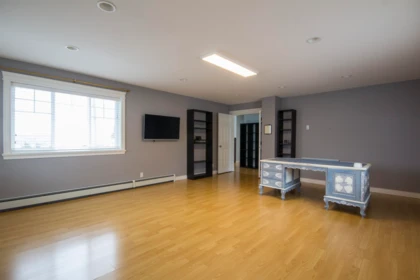 Entry Foyer Photo of 12136 100a Avenue, Surrey, BC