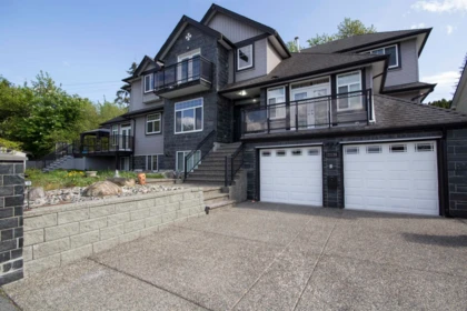 12136 100a Avenue, Surrey, BC, Surrey — Single Family Residence for sale
