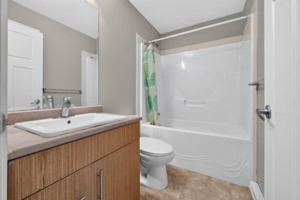 Entry Foyer Photo of 45 6123 138a Street, Surrey, BC