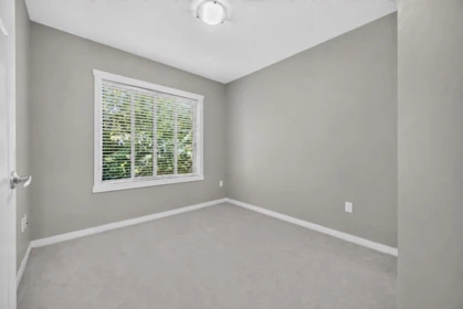 Laundry Room Photo of 45 6123 138a Street, Surrey, BC