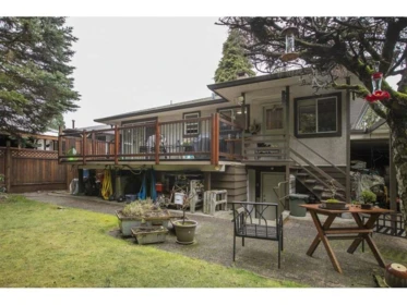 Garden / Landscaping Photo of 838 Dundonald Drive, Port Moody, BC