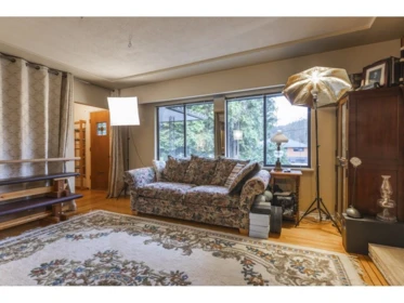 Kitchen Island Photo of 838 Dundonald Drive, Port Moody, BC