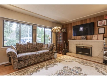 Kitchen Photo of 838 Dundonald Drive, Port Moody, BC
