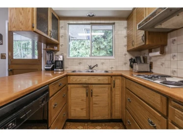 Primary Bedroom Photo of 838 Dundonald Drive, Port Moody, BC