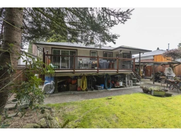 Swimming Pool Photo of 838 Dundonald Drive, Port Moody, BC