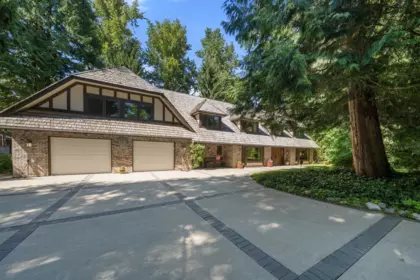 14325 25 Avenue, Surrey, BC, Surrey — Single Family Residence for sale