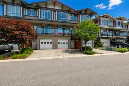 5964 Oldmill Lane, Sechelt, BC, Sechelt — Townhouse for sale