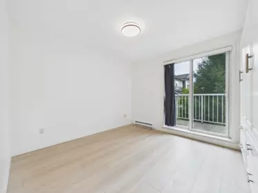 Breakfast Nook Photo of 7 5525 Halley Avenue, Burnaby, BC
