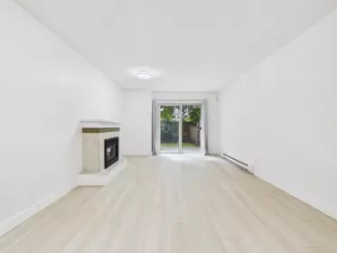 7 5525 Halley Avenue, Burnaby, BC, Burnaby — Townhouse for sale