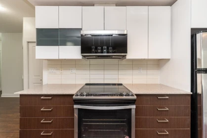 Kitchen Photo of 216 13339 102a Avenue, Surrey, BC